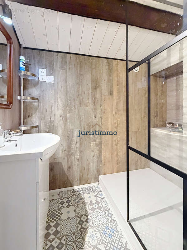 Appartement à RASTEAU