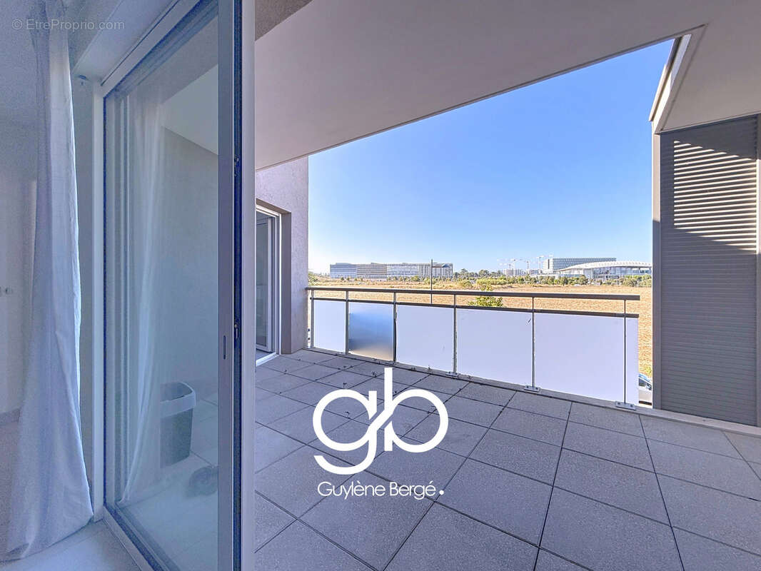 Appartement à LATTES