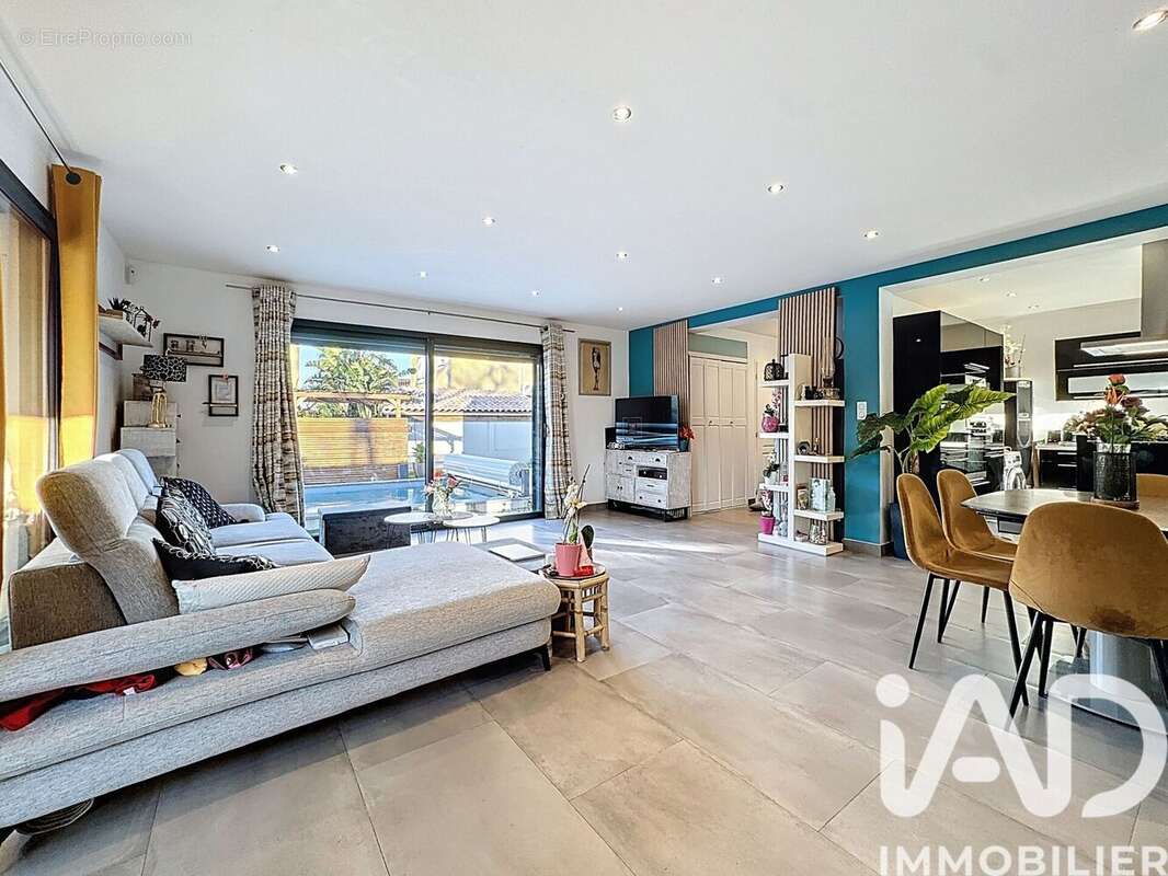 Photo 4 - Maison à SIX-FOURS-LES-PLAGES