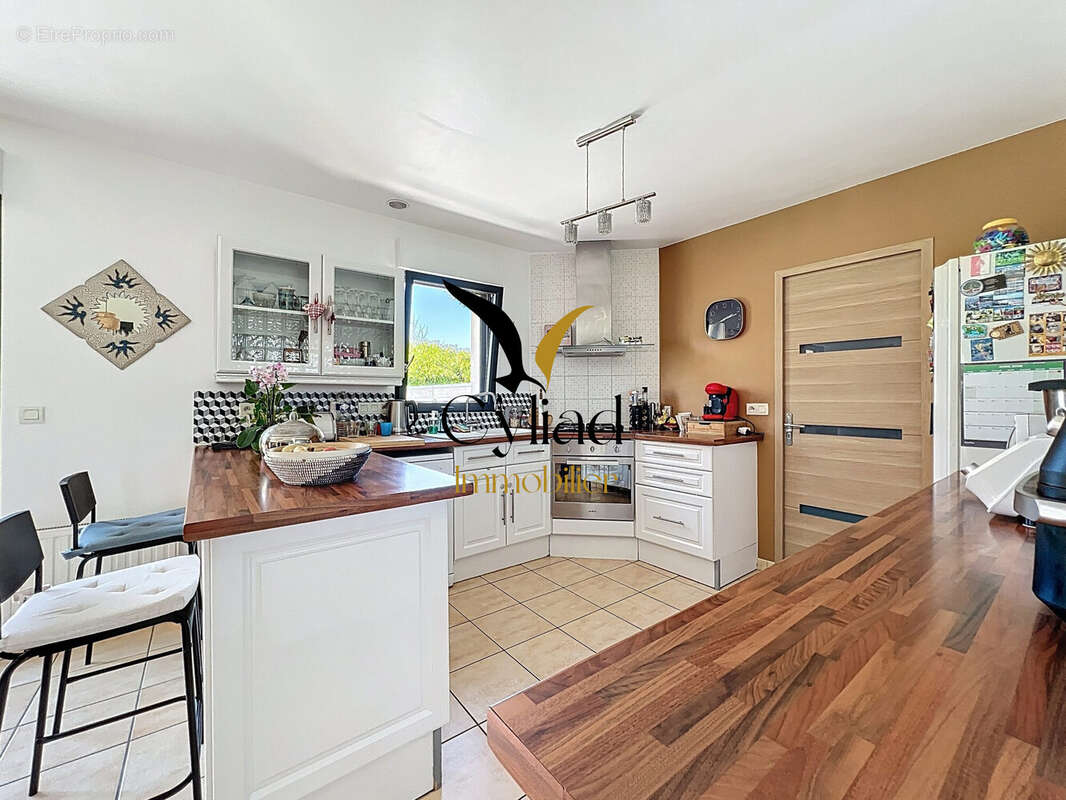 Maison à SAINT-MELOIR-DES-ONDES