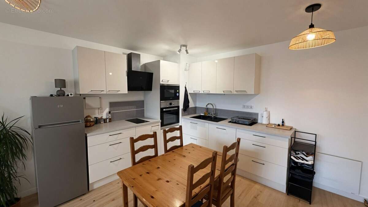 Appartement à JANZE