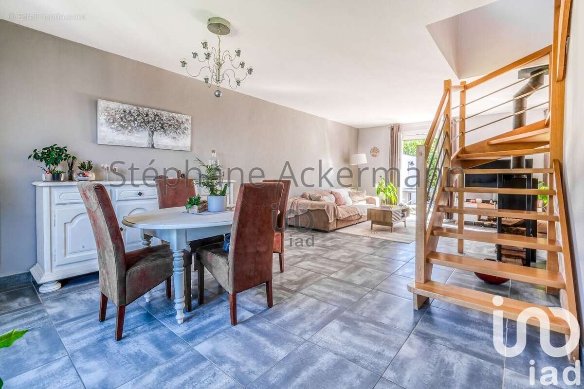 Photo 2 - Maison à CHESSY