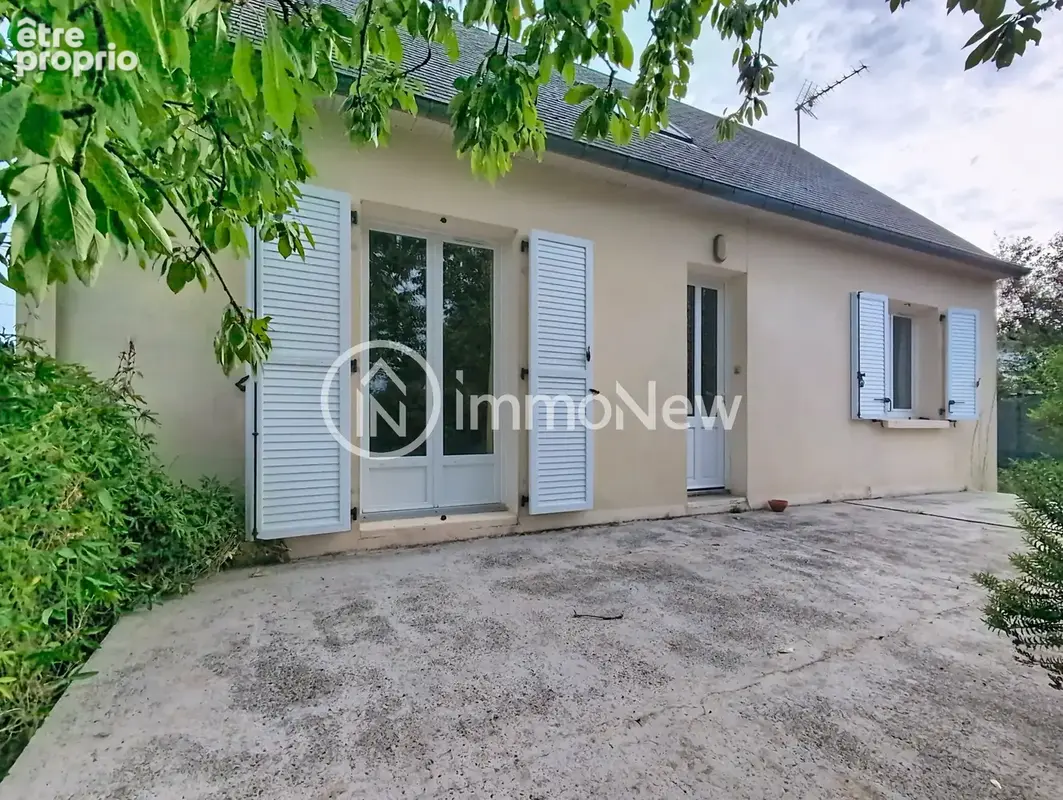 Maison à SAINT-JEAN-DES-CHAMPS