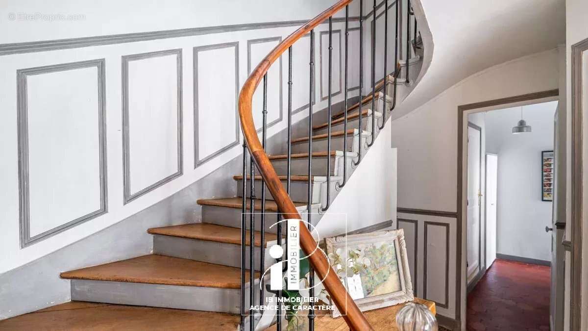 Maison à FONTAINEBLEAU