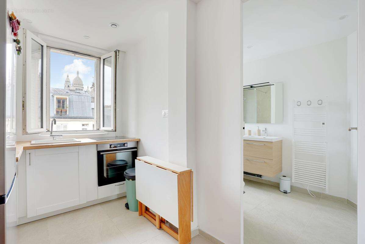 Appartement à PARIS-9E