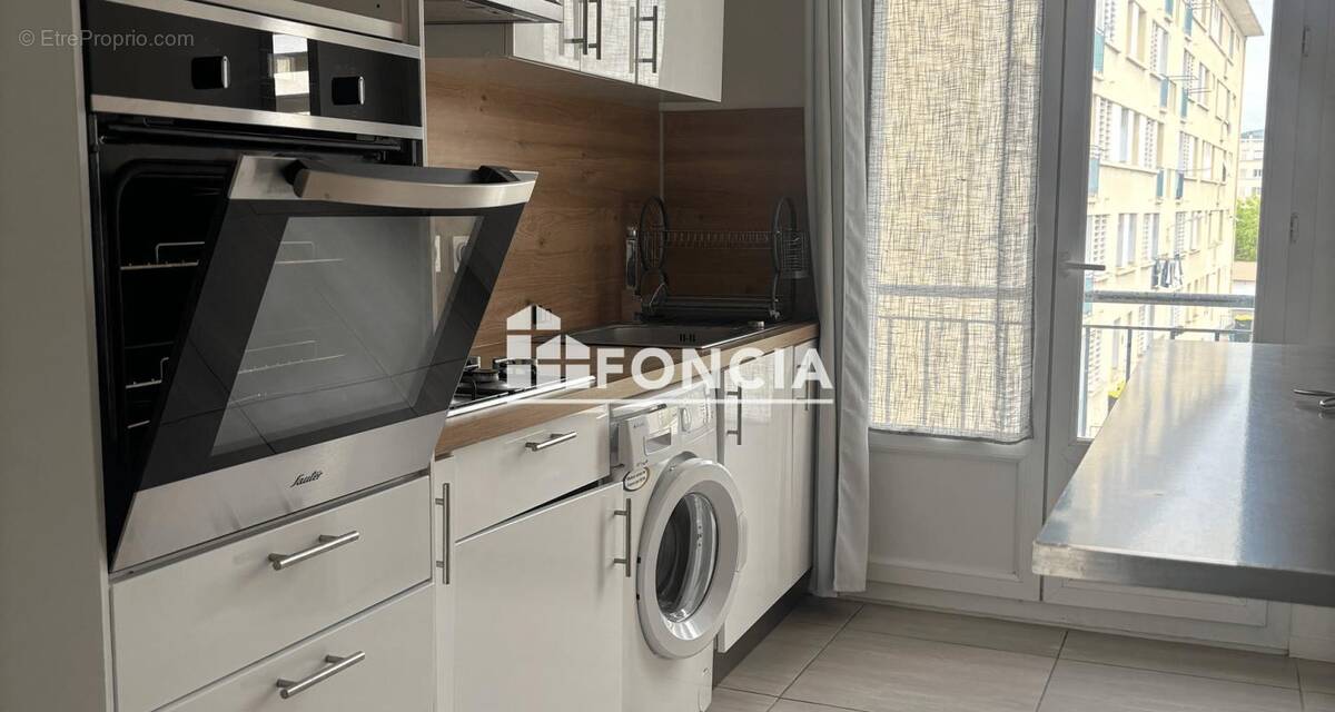 Appartement à BOURG-LES-VALENCE