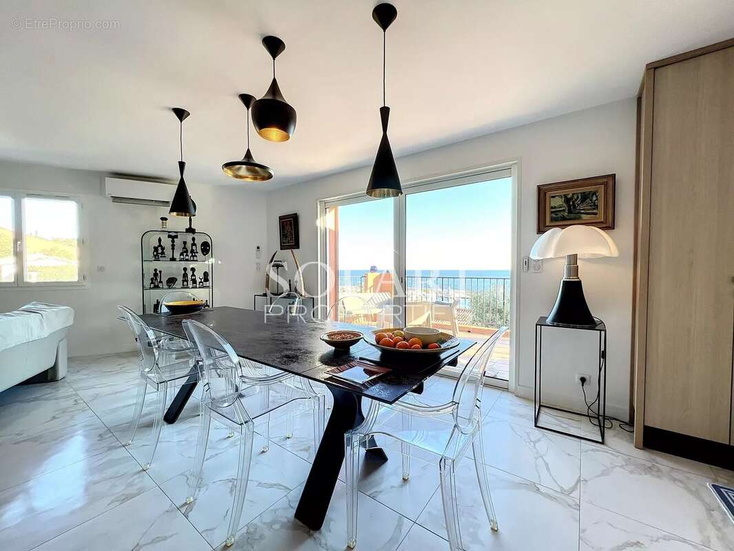 Maison à THEOULE-SUR-MER