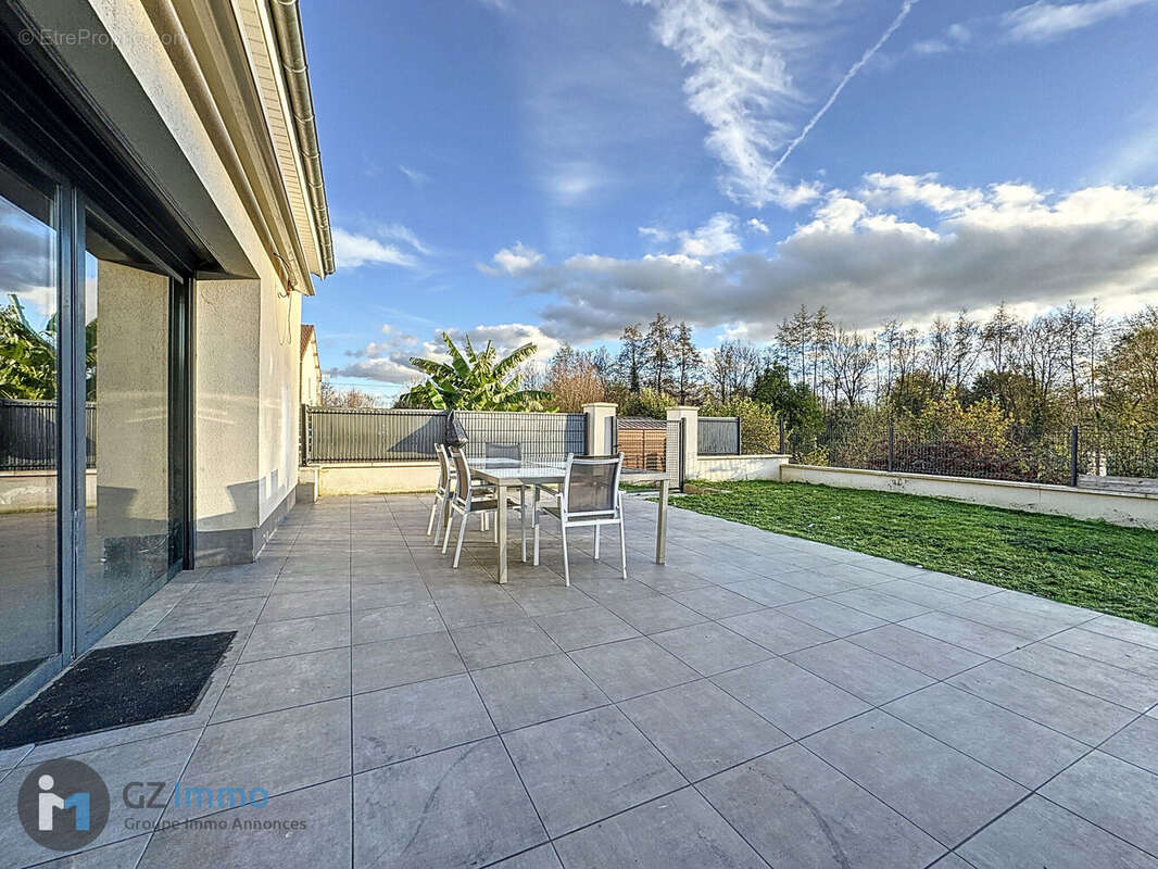 Photo 2 - Maison à SAINT-PARRES-AUX-TERTRES