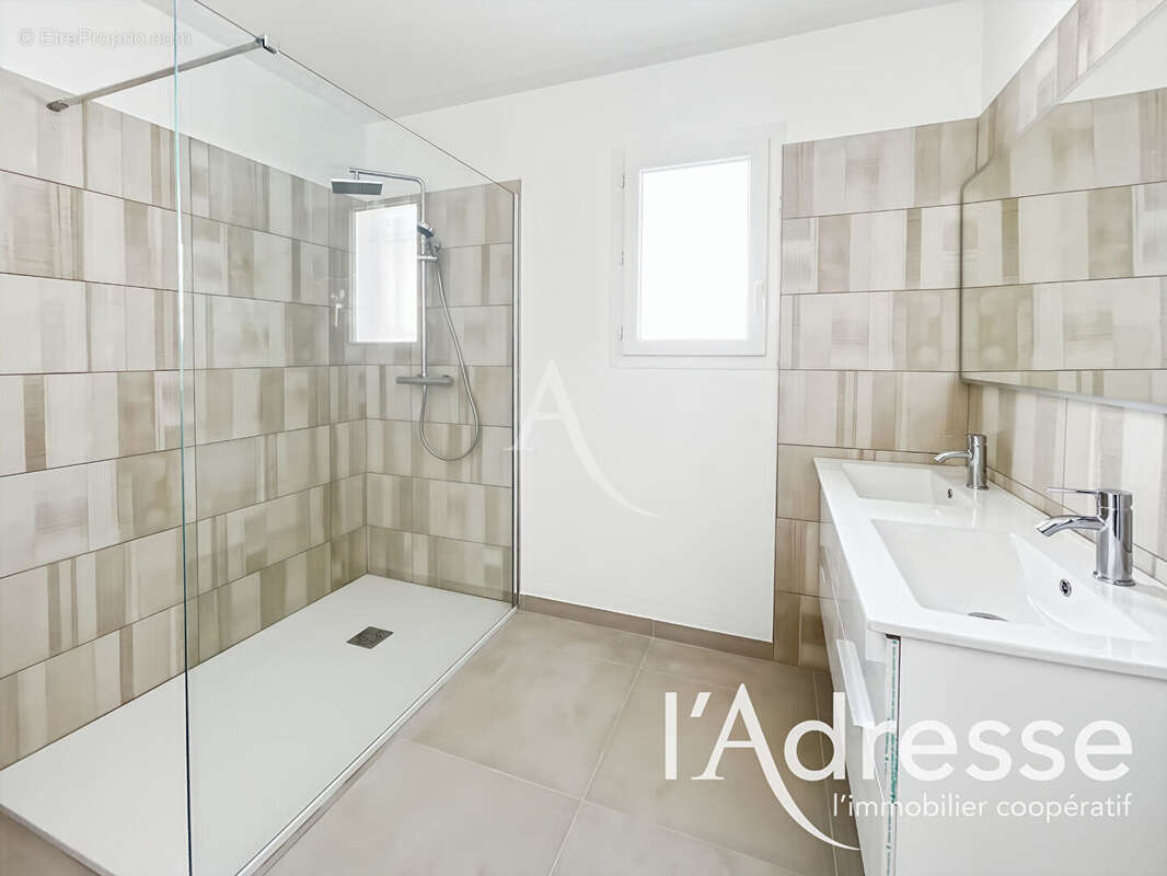 Maison Aubagne - 4 pièces - 95 m2 - photo 6