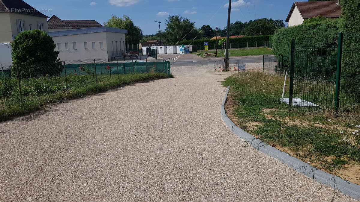 Terrain à L&#039;ABERGEMENT-SAINTE-COLOMBE