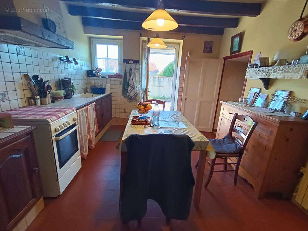 Maison à SAUVIGNY-LES-BOIS