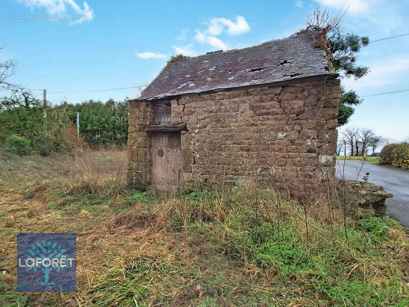 Maison à SAINT-OUEN-DES-ALLEUX