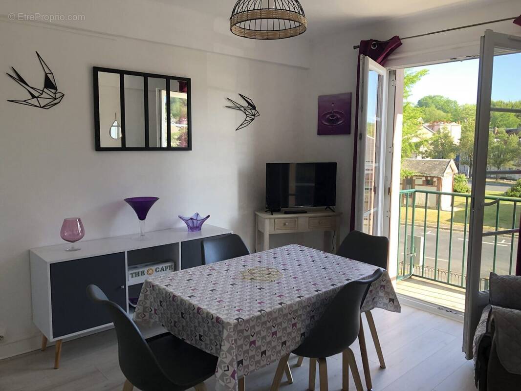 Appartement à CANY-BARVILLE