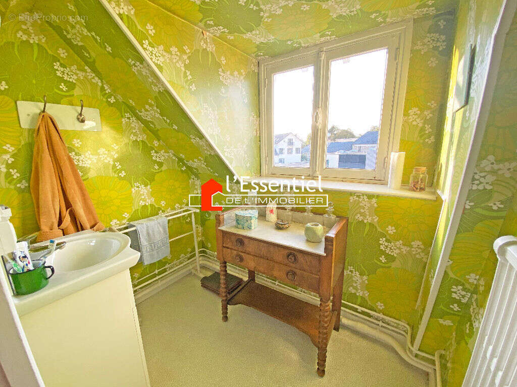 Maison à VERNEUIL-SUR-SEINE