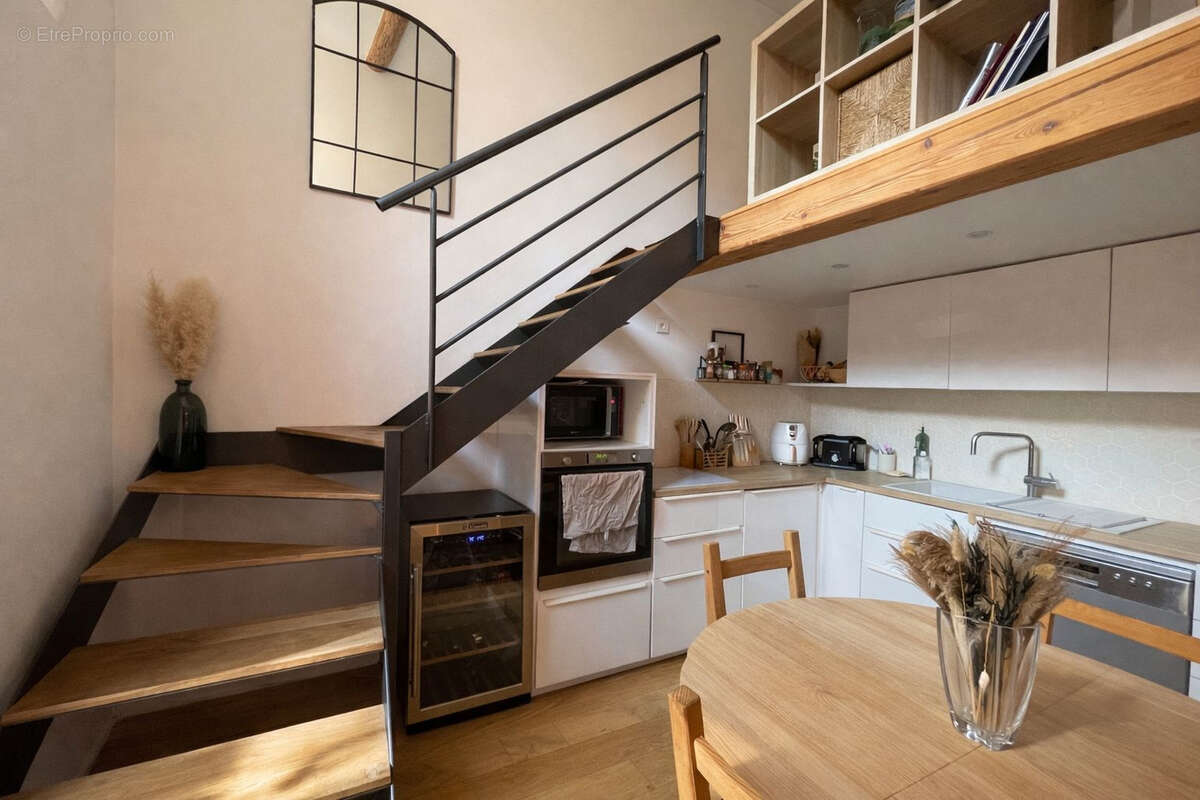 Appartement à MARSEILLE-6E