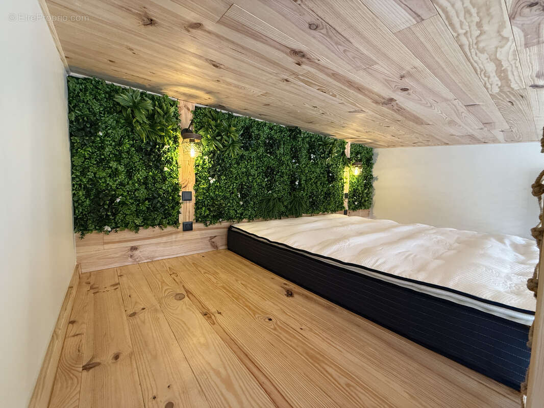 Maison à LES ISSAMBRES