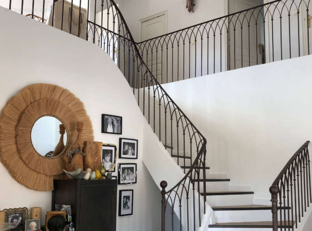 Maison à GREOUX-LES-BAINS