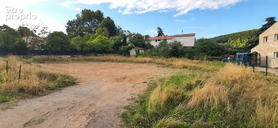 Terrain à DRAGUIGNAN