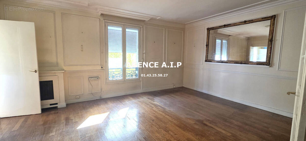Appartement à PARIS-10E