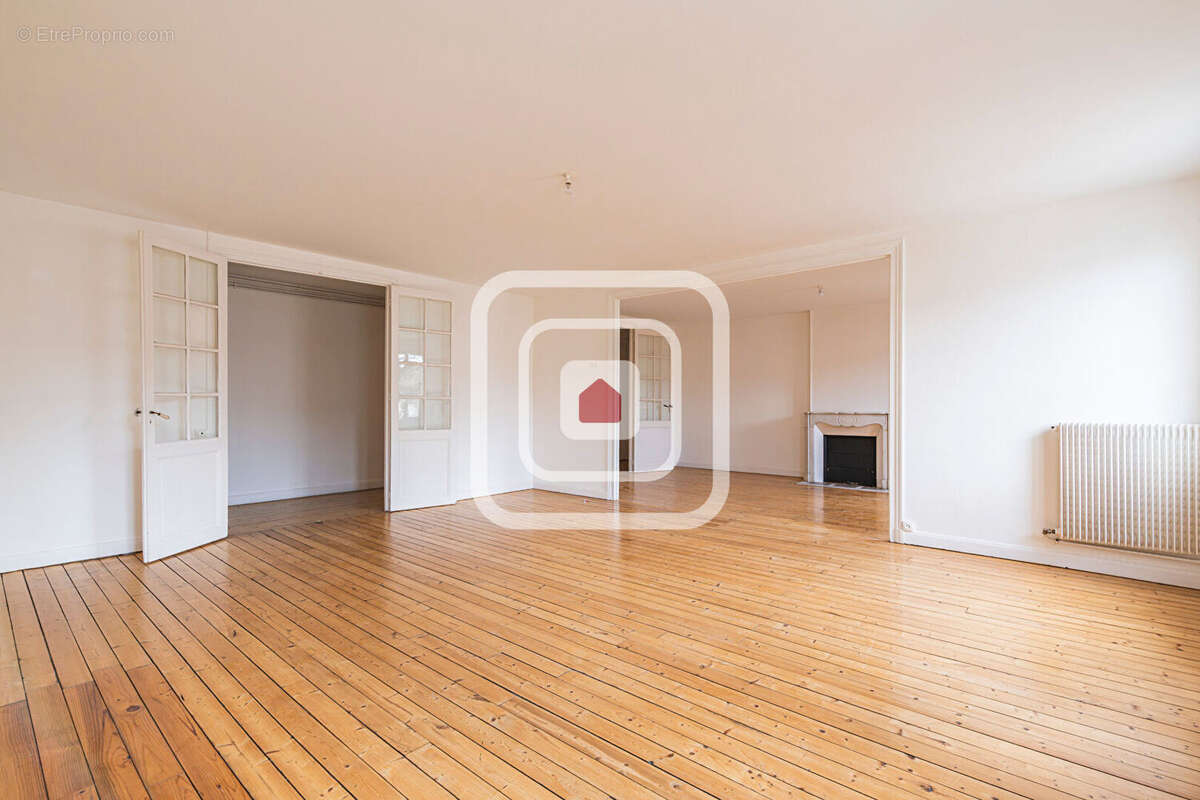 Appartement d'exception reims 257 m2 a deux pas de la cathedrale - photo 3