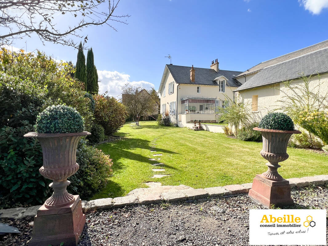 Maison à SAINT-CHERON