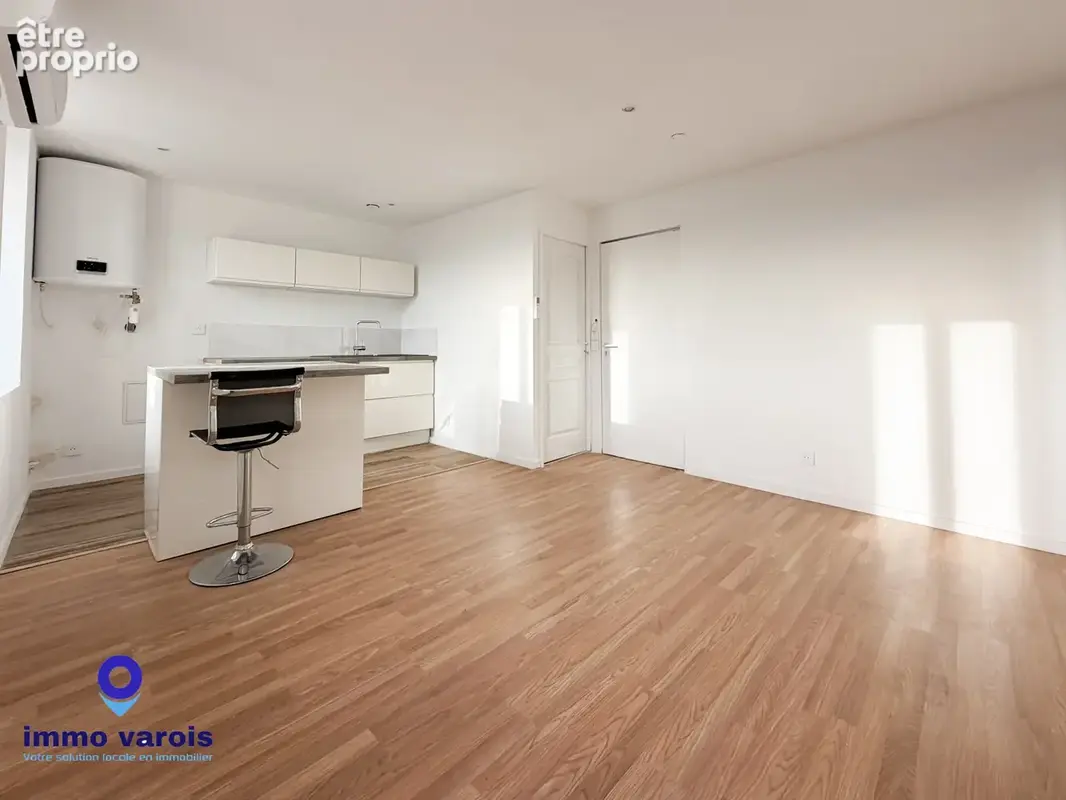 Pierrefeu-du-var - appartement t2 renove avec vue degagee - photo 2