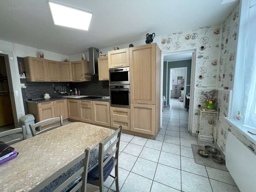Appartement à GUISE