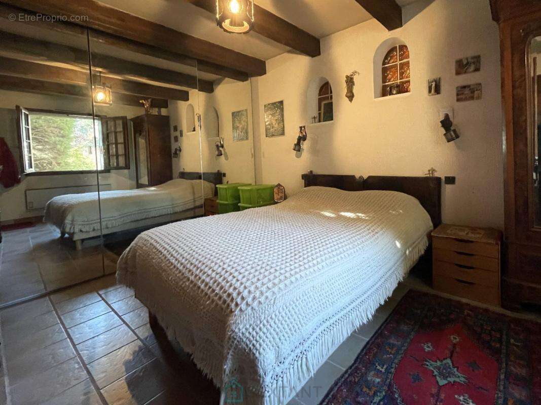 Maison 230 m² à Istres  - photo 20