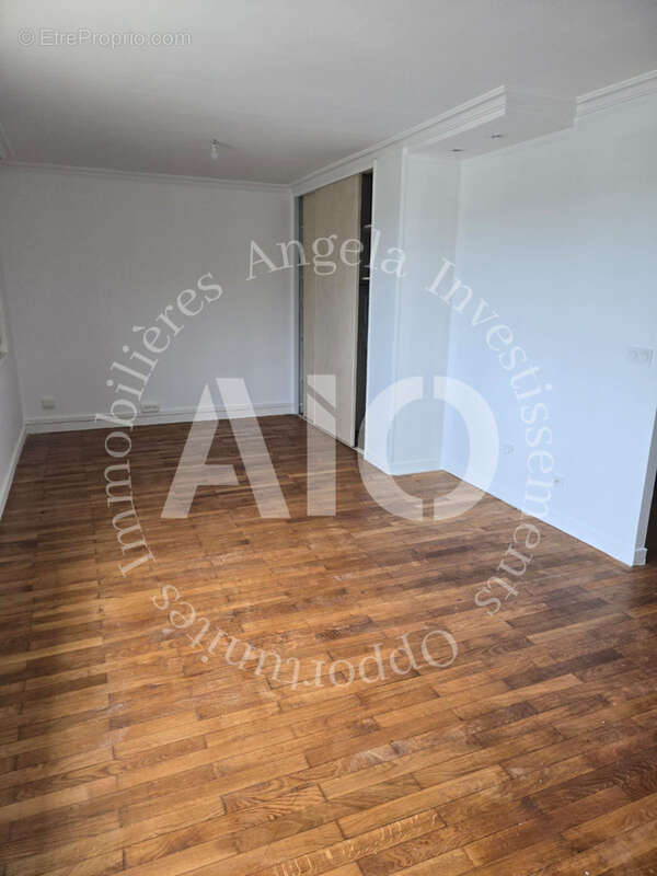 Appartement à LYON-9E