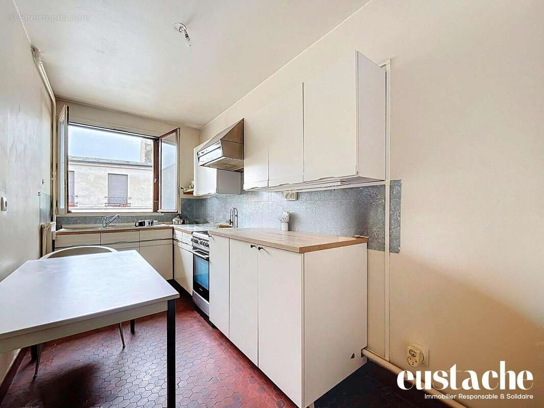Appartement à PARIS-19E