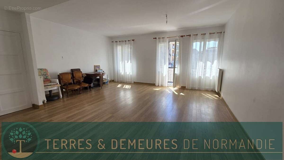 A vendre appartement de 95 m² au coeur de Dieppe, 1er étage, proche du port et de la plage, en Normandie (76) - photo 4