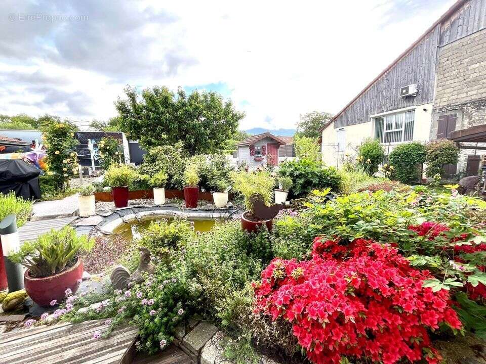 Maison à ARTHAZ-PONT-NOTRE-DAME