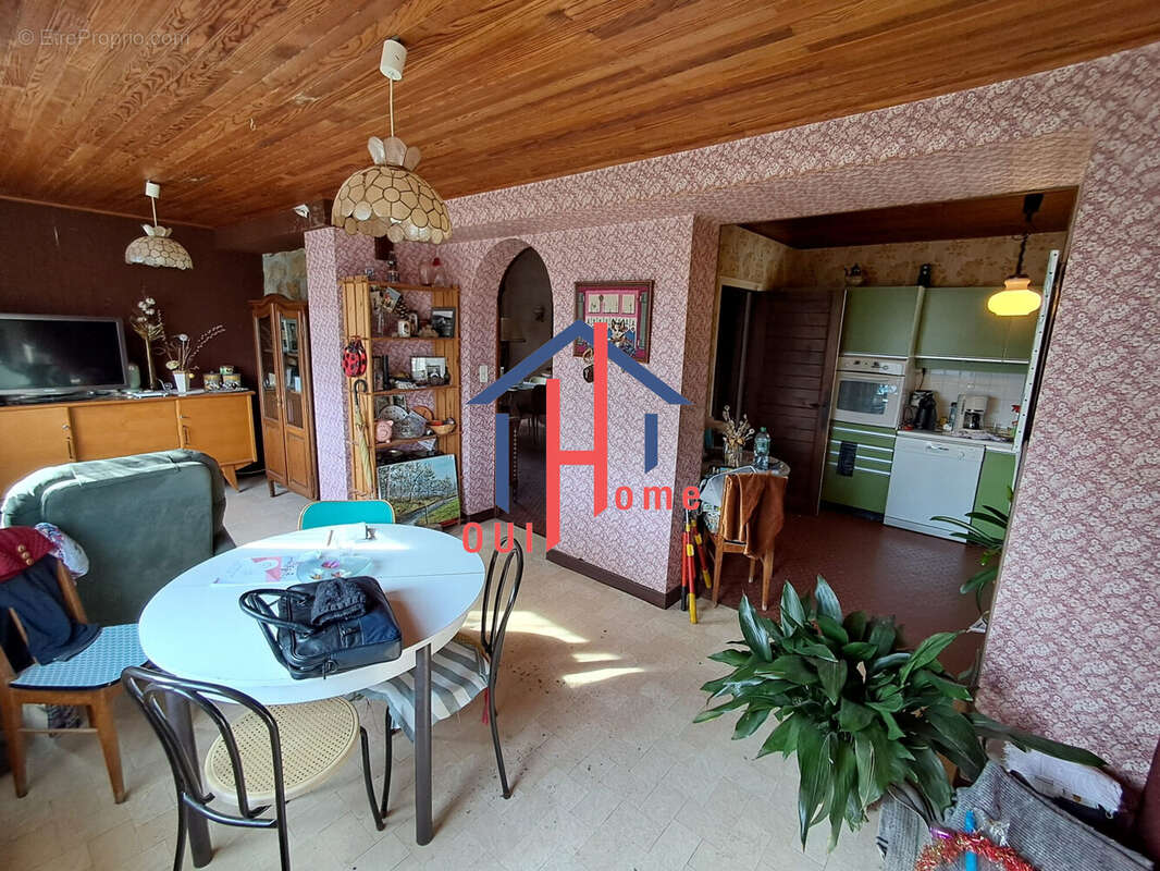 Maison à CUSSAC-SUR-LOIRE