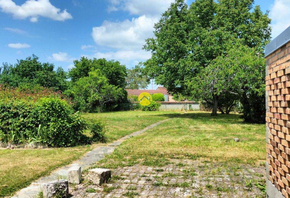 Maison à EVAUX-LES-BAINS