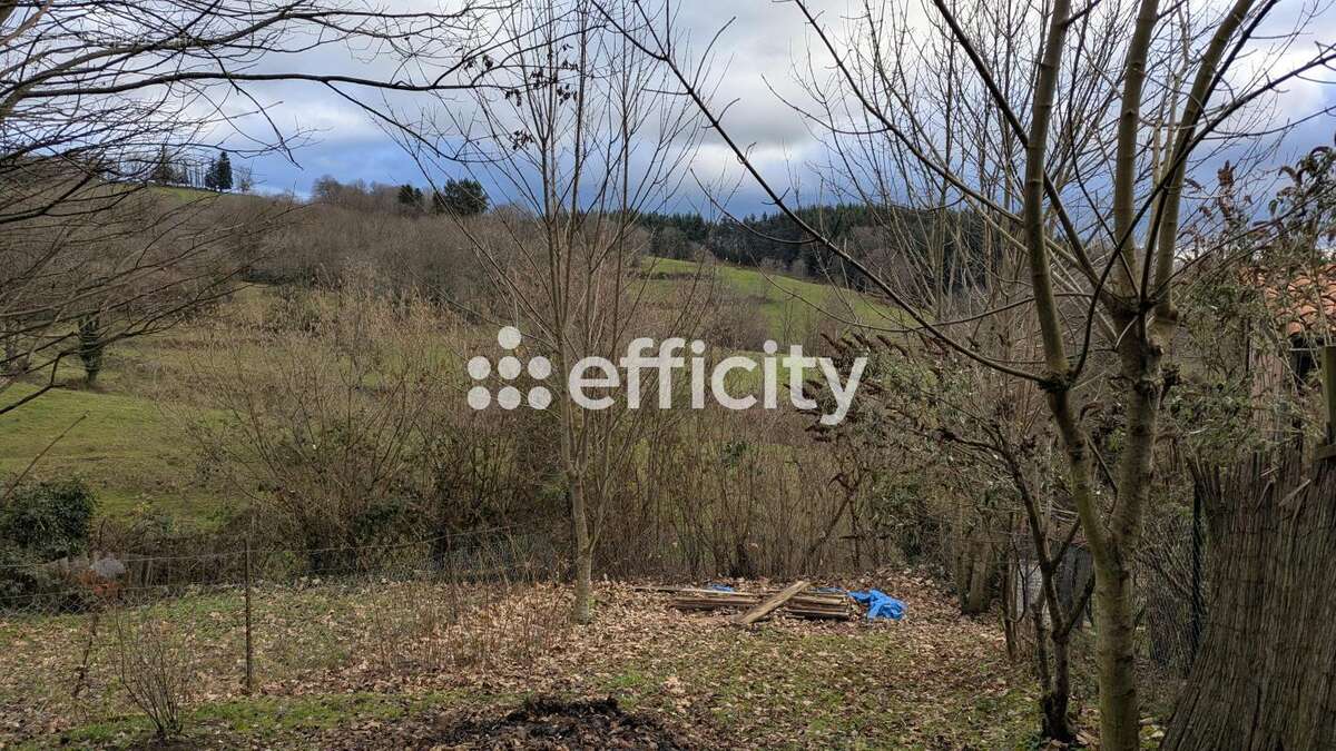 Maison à SAINT-REMY-SUR-DUROLLE