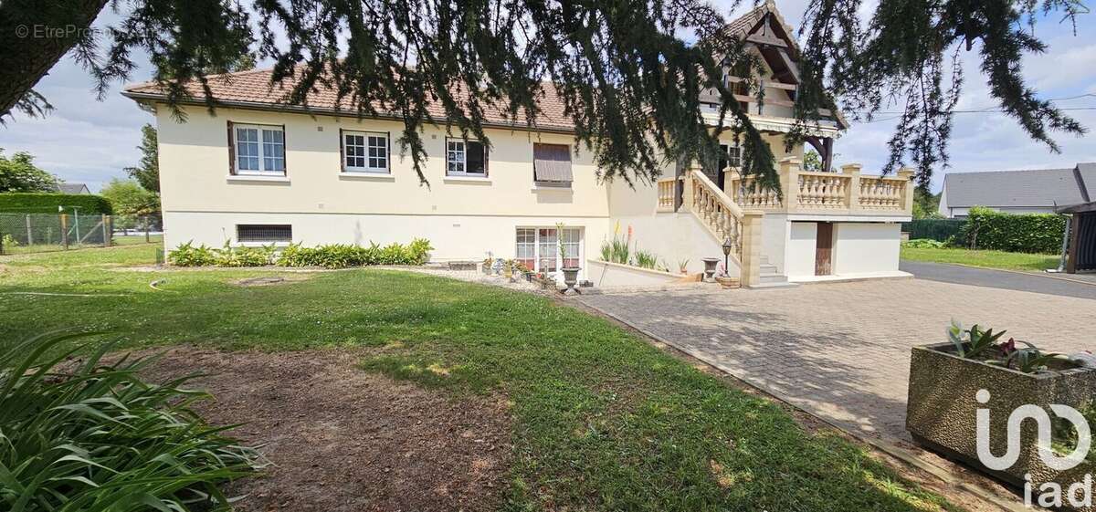 Photo 2 - Maison à MONNAIE