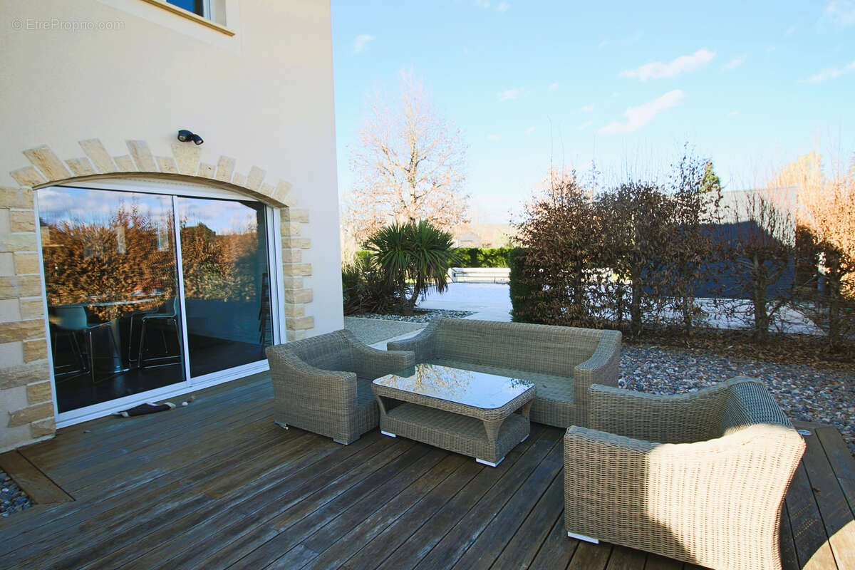 Maison à PUY-L'EVEQUE