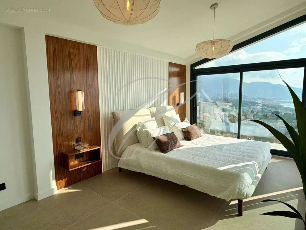 Maison à ROQUEBRUNE-CAP-MARTIN