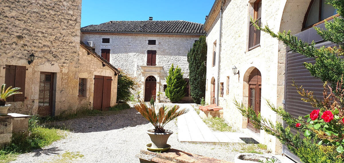 Maison à CORDES-SUR-CIEL