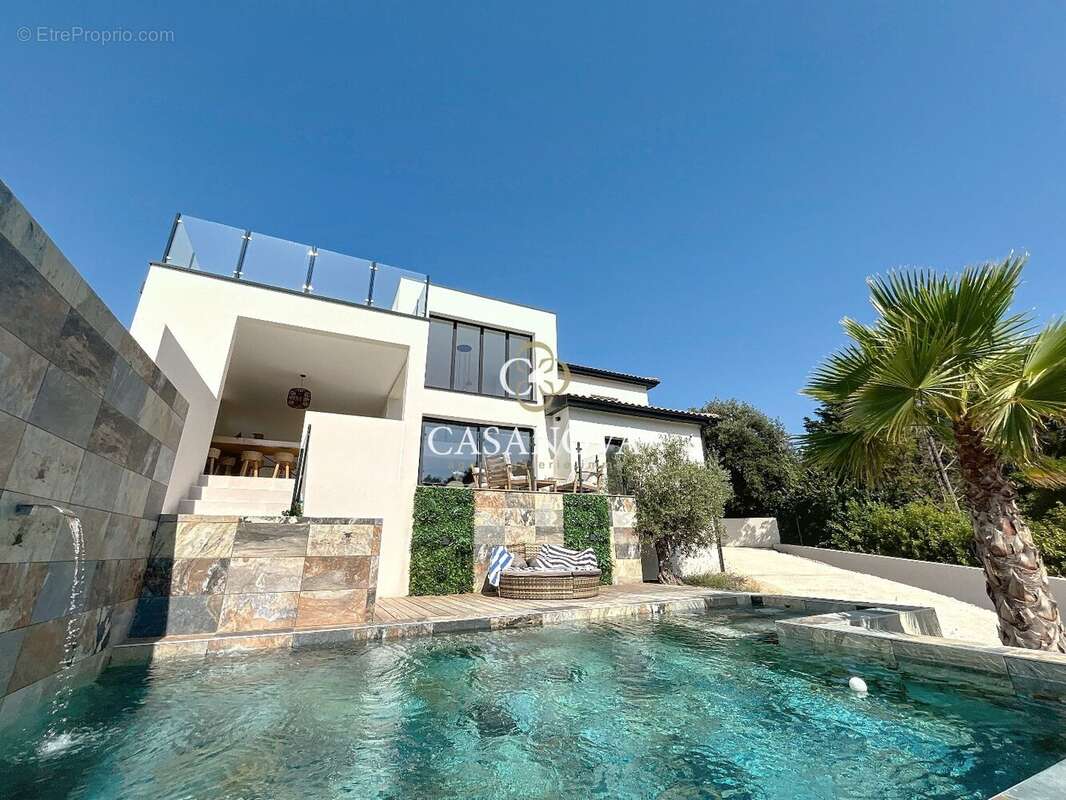 VUE PANORAMIQUE, dans un environnement calme et verdoyant sans être isolé, VILLA CONTEMPORAINE 2023 située dans un quartier rési - photo 6