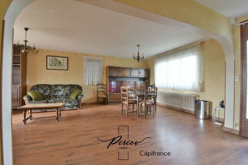 Maison à DOUE-LA-FONTAINE