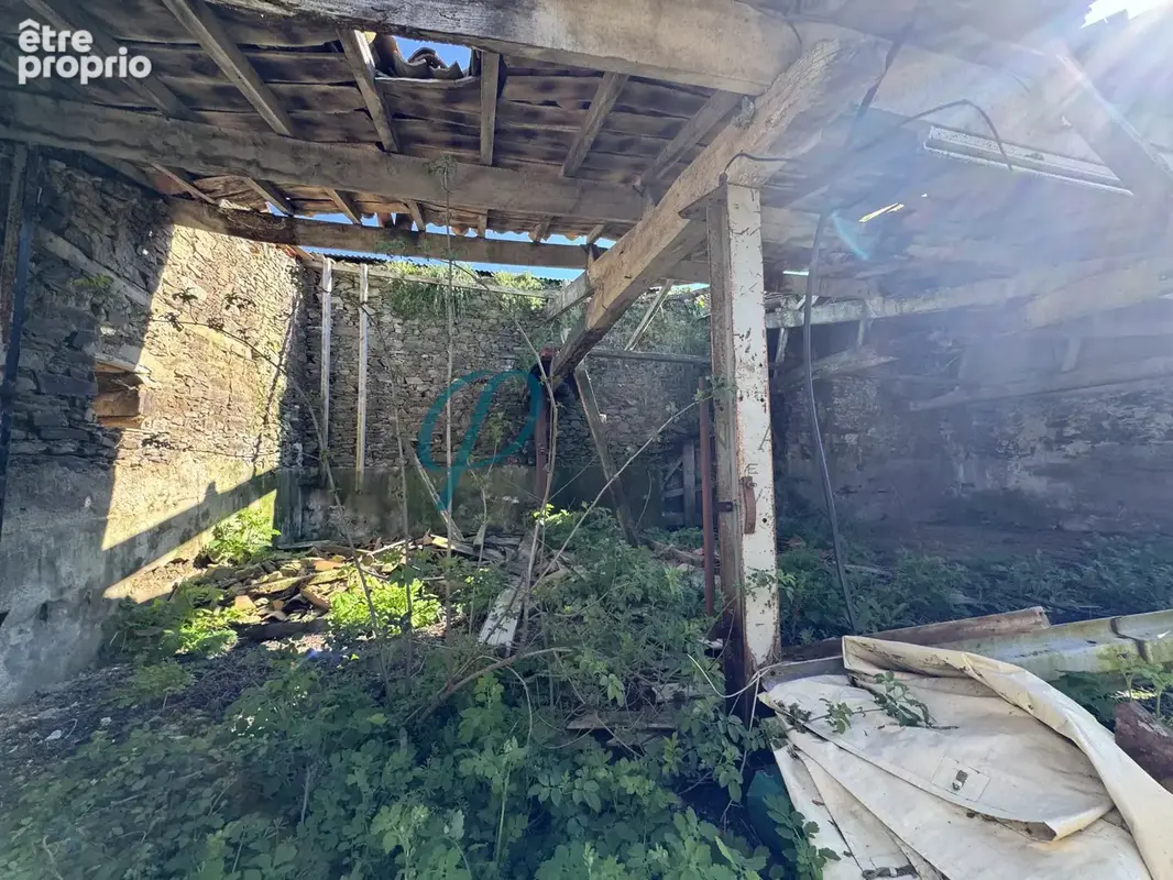 Dépendances de stockage en village - photo 3