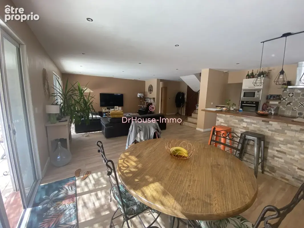 Maison 6 pièces 150 m² à vendre à Rocbaron (83136) - photo 7