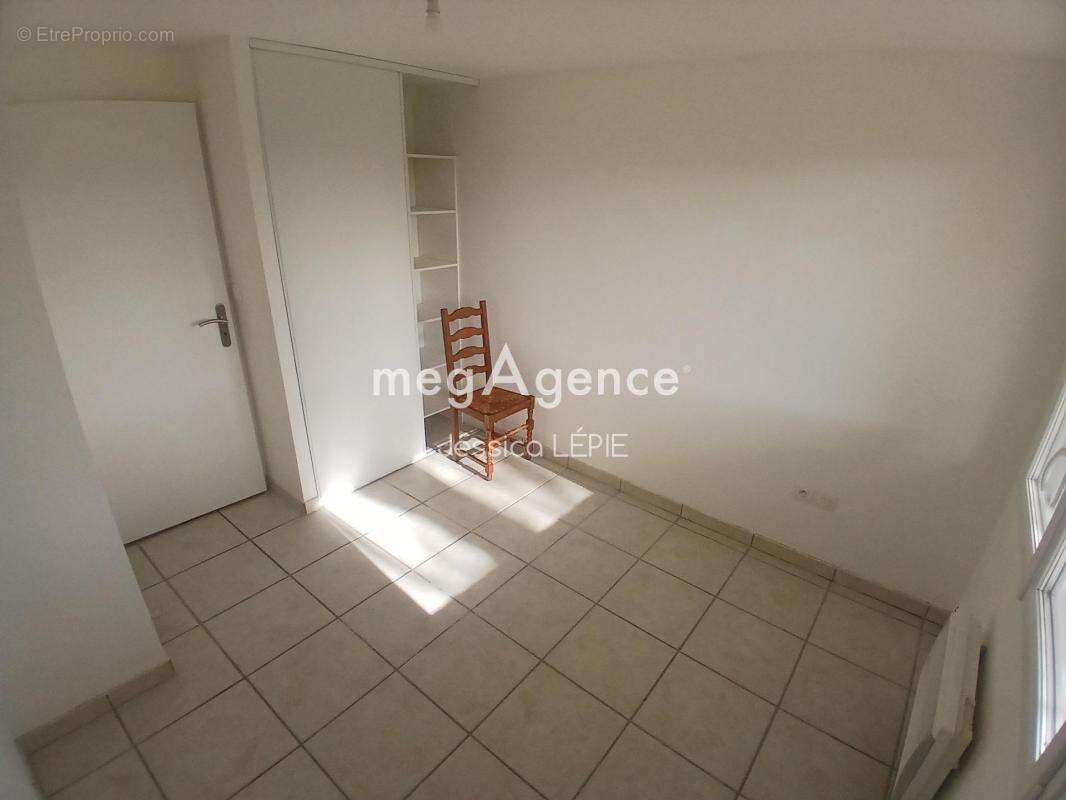 Appartement à AIFFRES