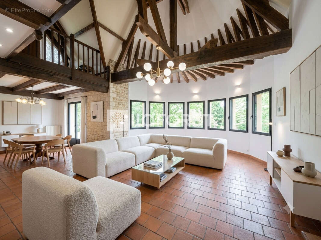 Maison 212 m2 , 4 chambres - 20 min d'Aurillac - photo 3