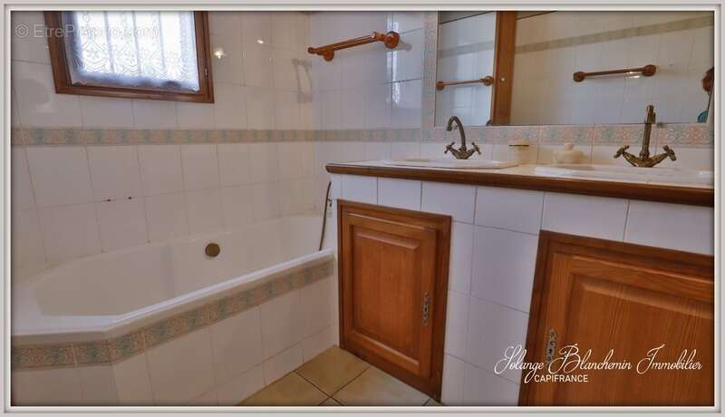 Maison à COLOMBIERS