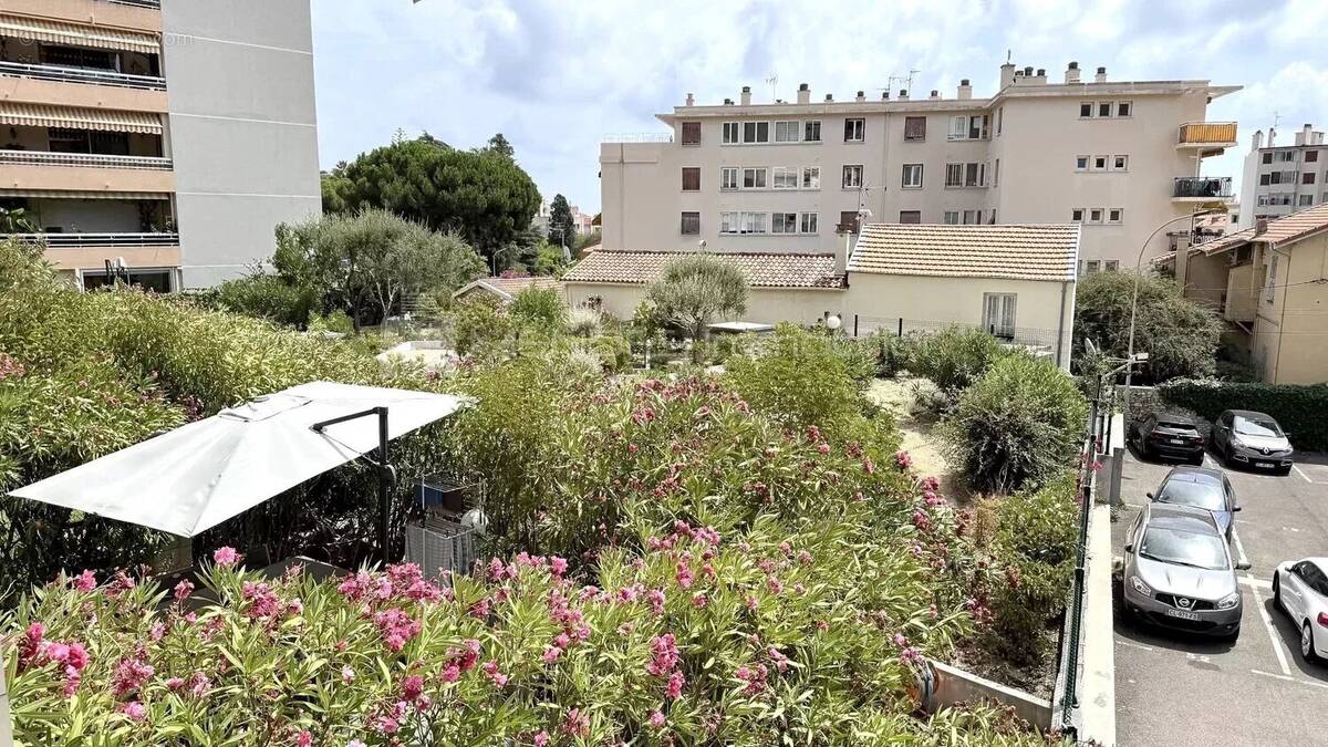 Appartement à ROQUEBRUNE-CAP-MARTIN