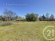 Terrain à LABASTIDE-SAINT-PIERRE