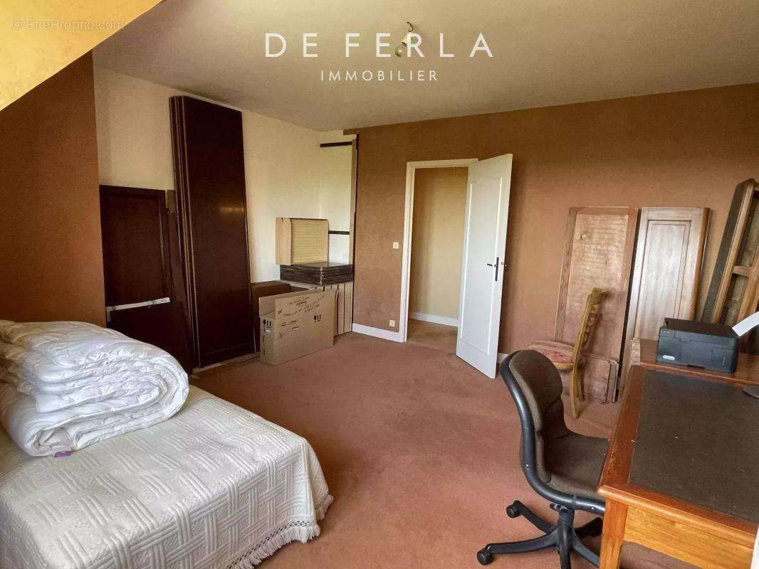 Maison à VILLIERS-SAINT-FREDERIC