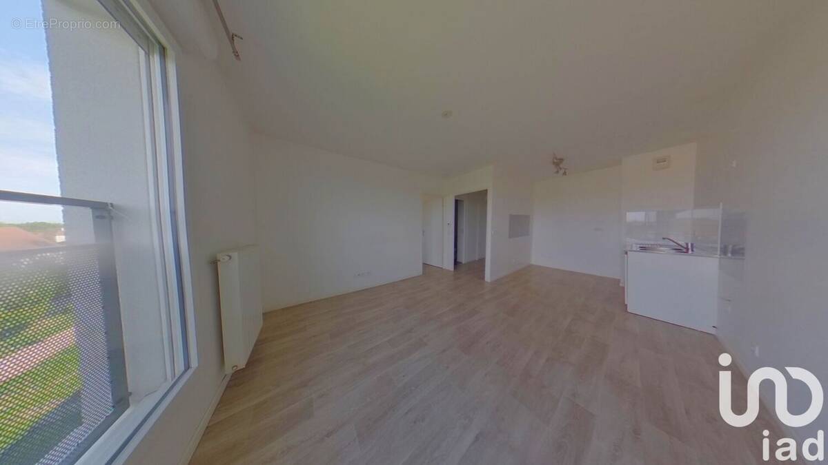 Photo 1 - Appartement à LIEUSAINT